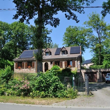 Tres Belle Villa 4 Facades Dans Quartier Vert Et Arbore - 5 Kms De Namen Buitenkant foto