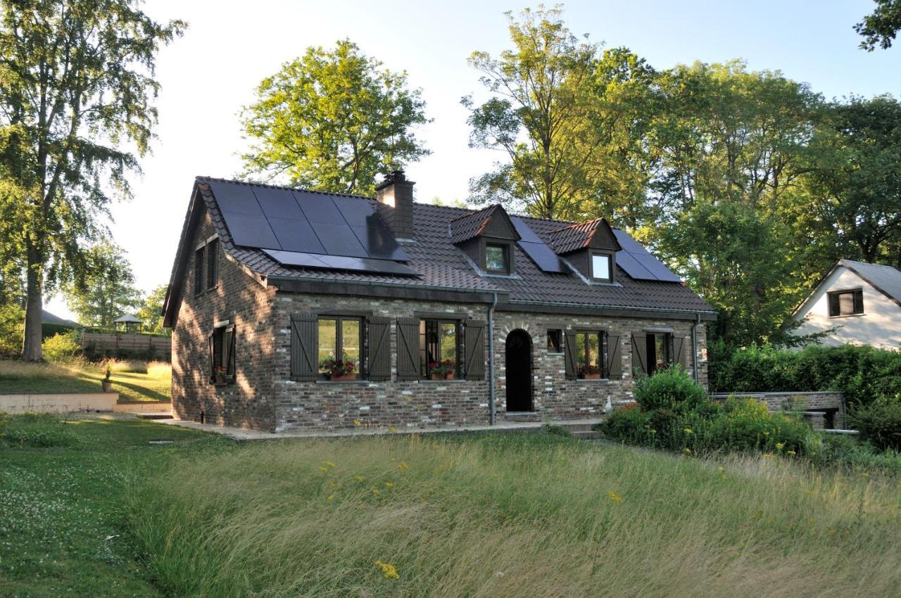 Tres Belle Villa 4 Facades Dans Quartier Vert Et Arbore - 5 Kms De Namen Buitenkant foto
